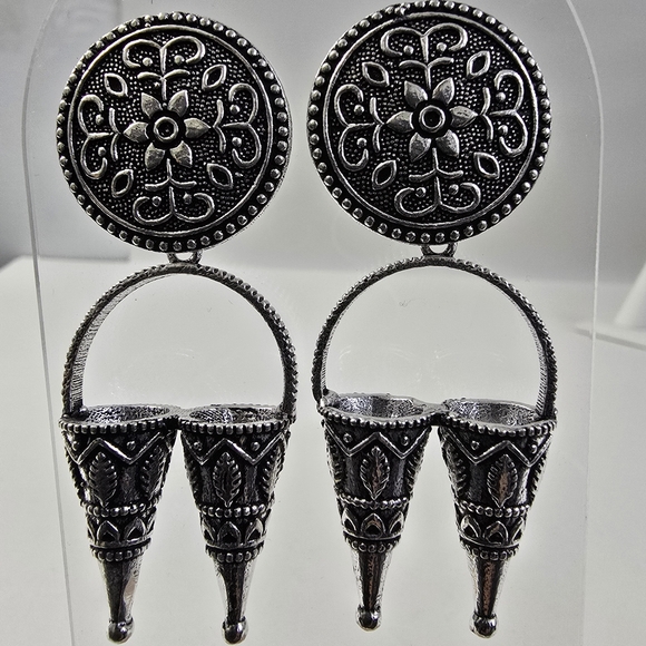 Antique Tone Boho Tribal Silver Earrings - Picture 6 of 7
